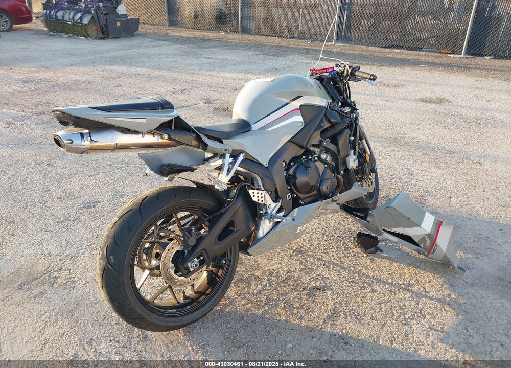 2025 HONDA CBR600 RR VIN: JH2PC40H5SK200292