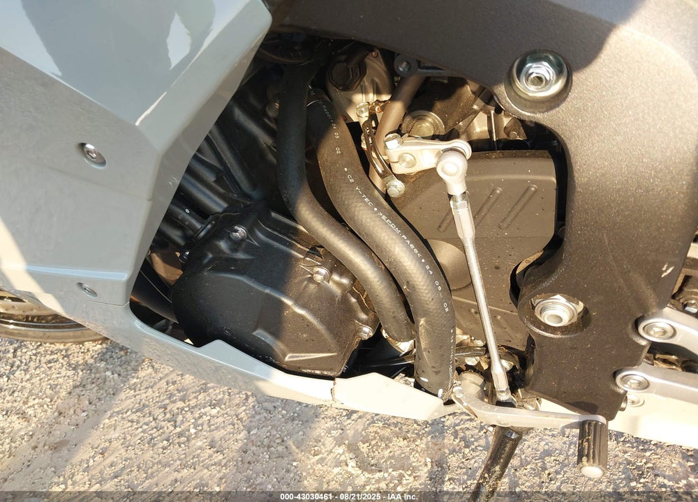 2025 HONDA CBR600 RR VIN: JH2PC40H5SK200292
