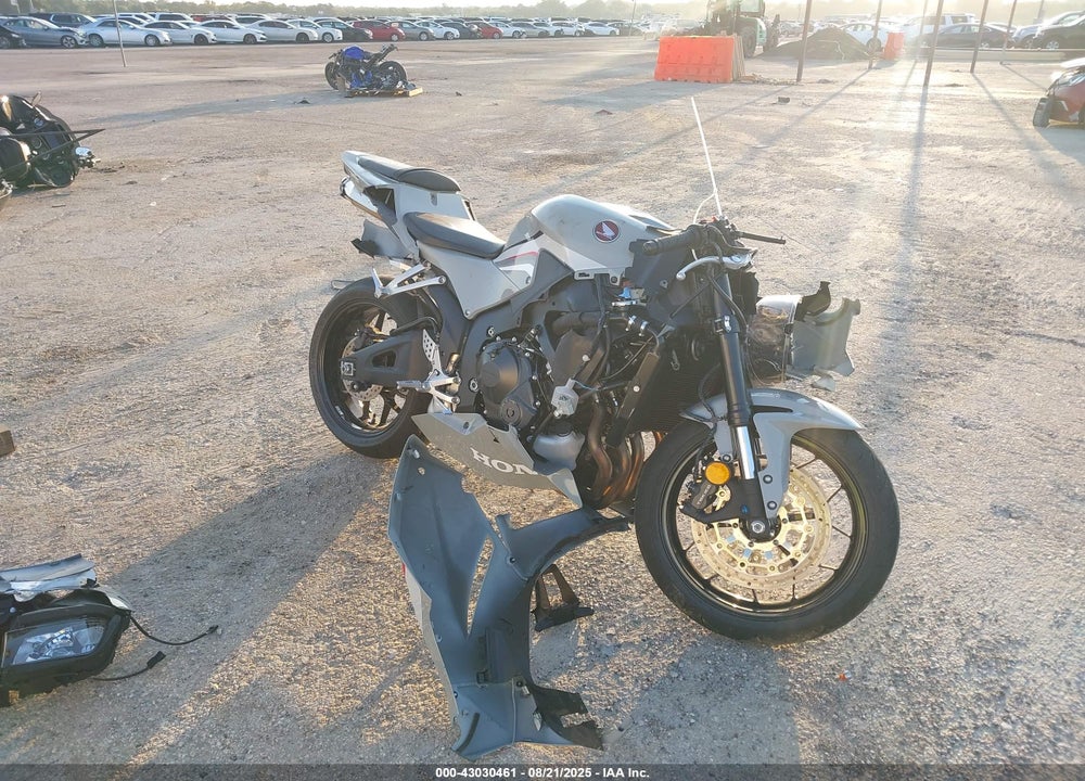2025 HONDA CBR600 RR VIN: JH2PC40H5SK200292