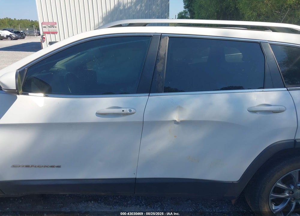 2019 JEEP CHEROKEE VIN: 1C4PJLLB8KD332287