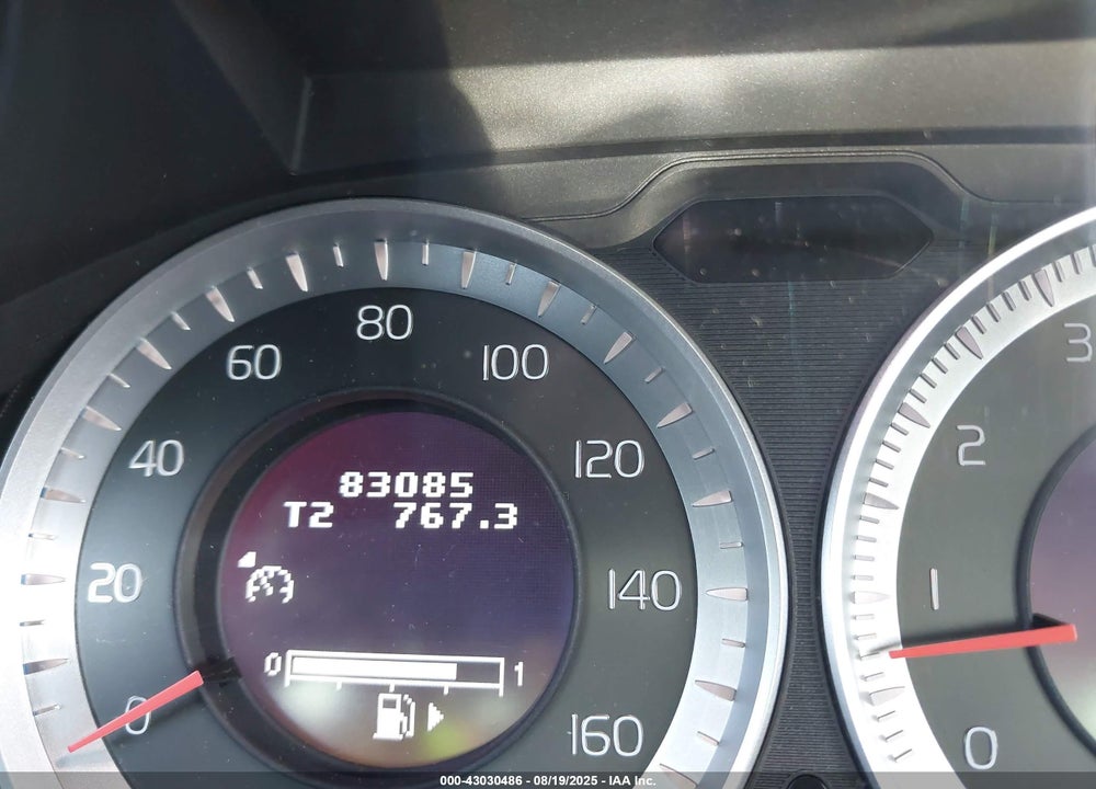 2011 VOLVO XC70 T6 VIN: YV4902BZ8B1115468