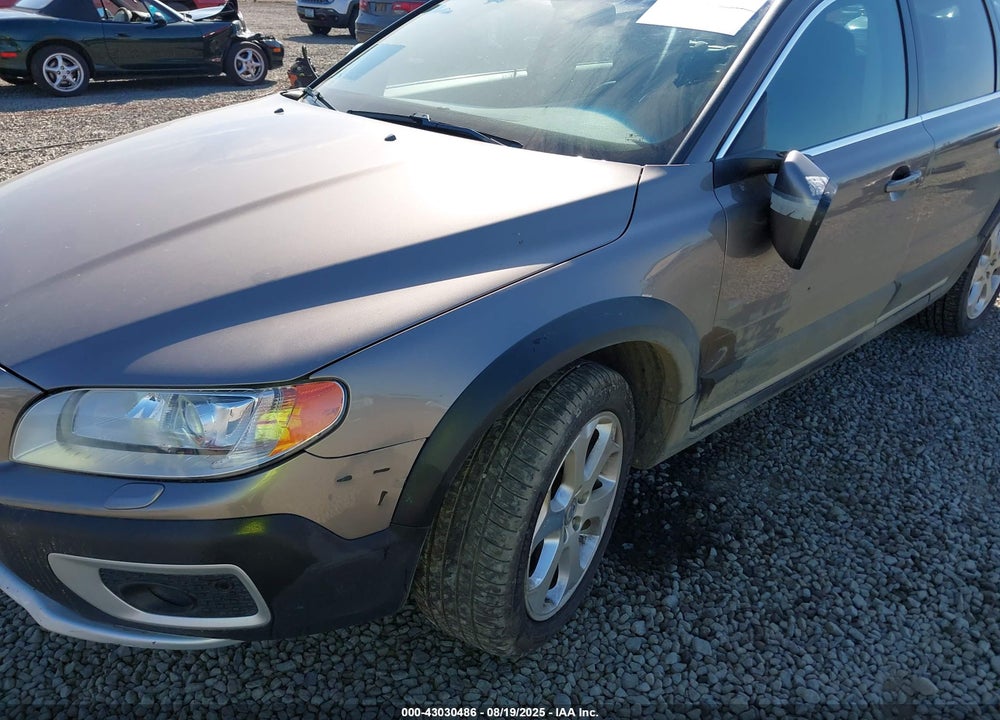 2011 VOLVO XC70 T6 VIN: YV4902BZ8B1115468