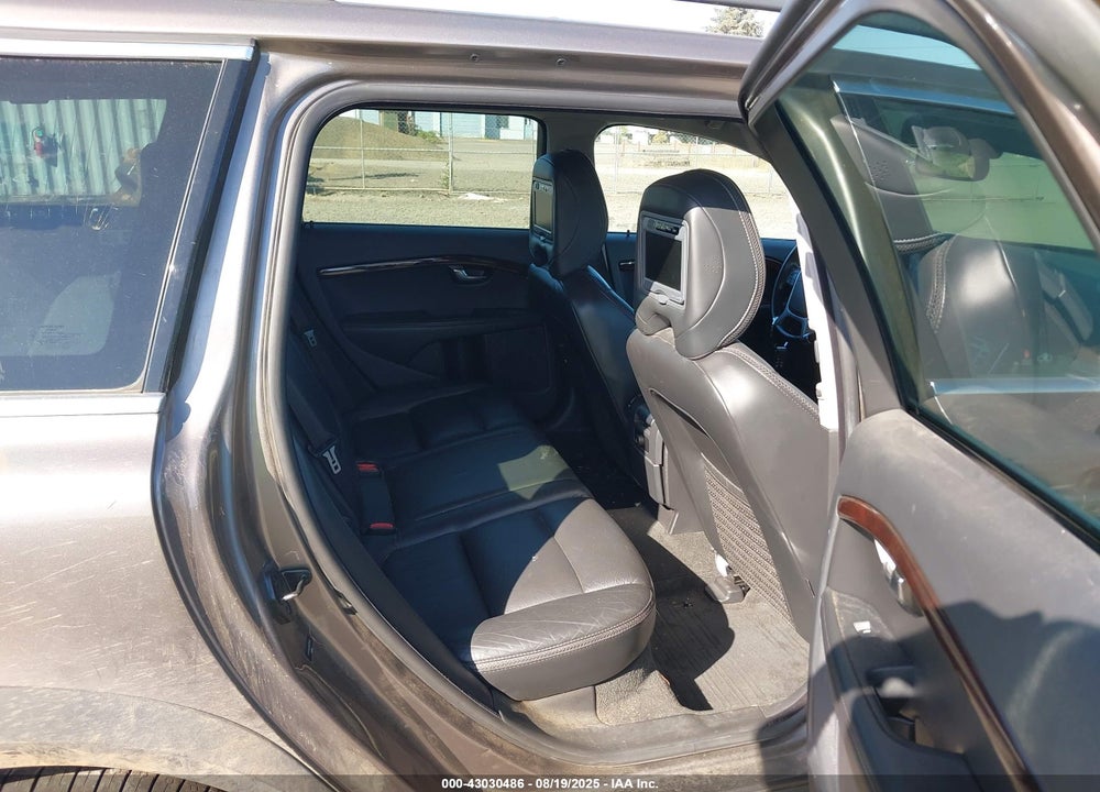 2011 VOLVO XC70 T6 VIN: YV4902BZ8B1115468