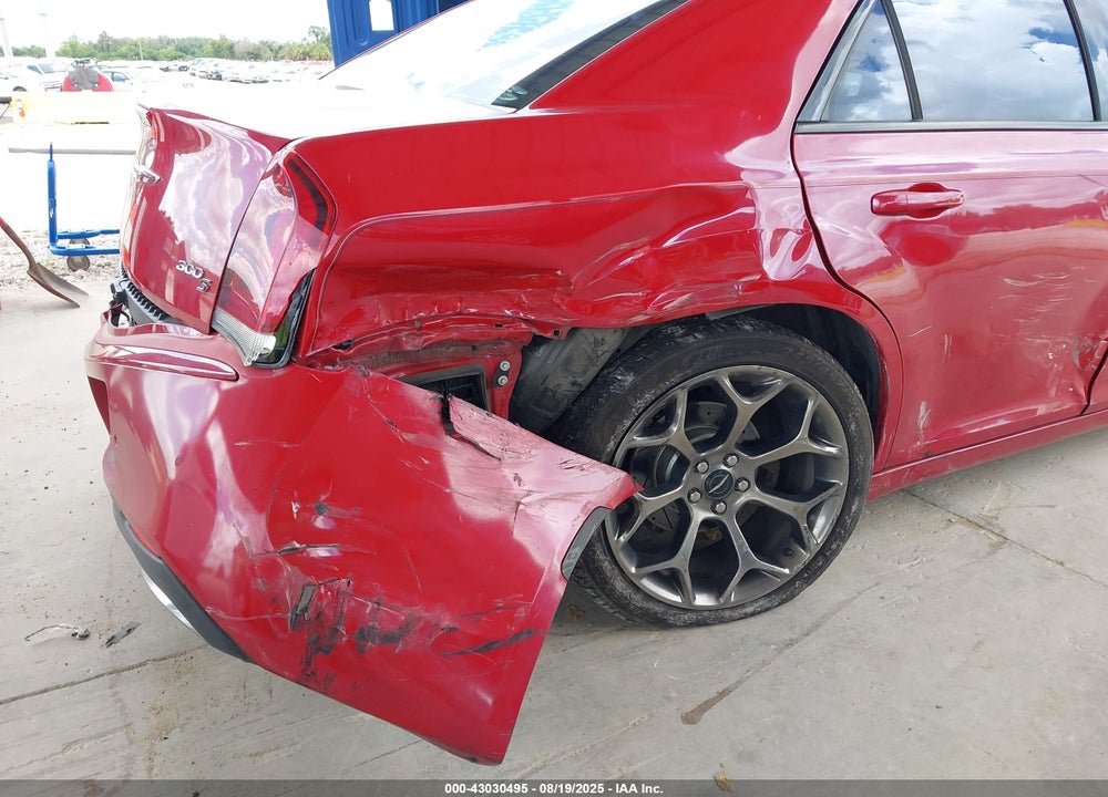 2015 CHRYSLER 300 VIN: 2C3CCABG5FH829613