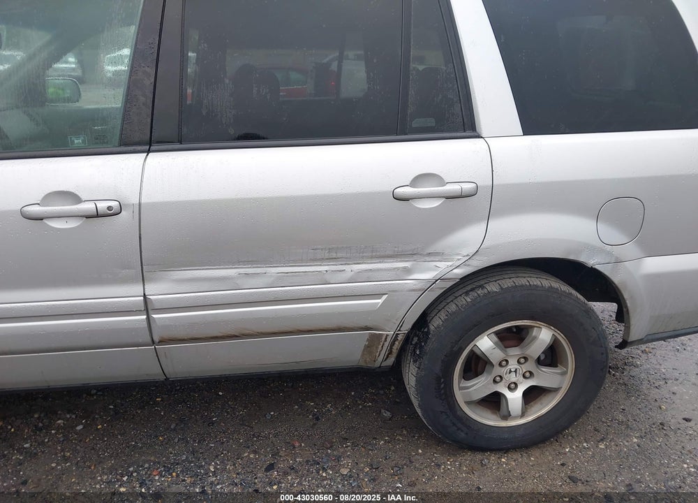 2006 HONDA PILOT EX VIN: 5FNYF184X6B022466