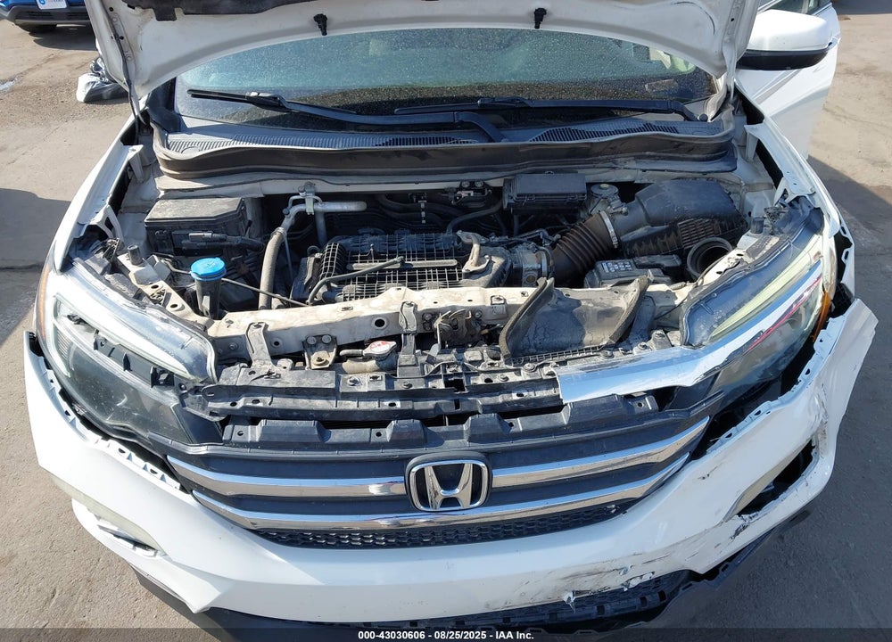 2017 HONDA PILOT VIN: 5FNYF5H34HB018754