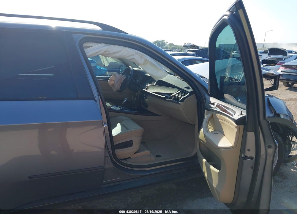 2008 BMW X5 3.0SI VIN: 5UXFE43598L001411