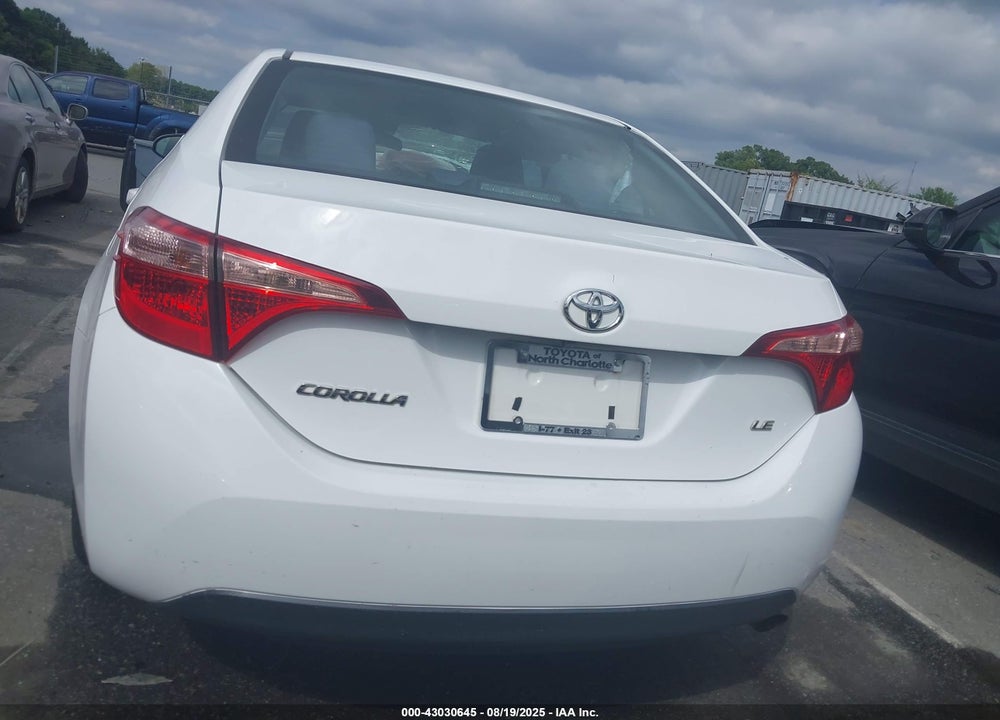 2018 TOYOTA COROLLA LE VIN: 2T1BURHE0JC010603