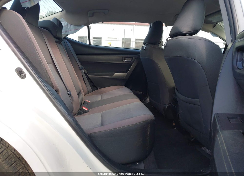 2018 TOYOTA COROLLA LE VIN: 2T1BURHE0JC010603