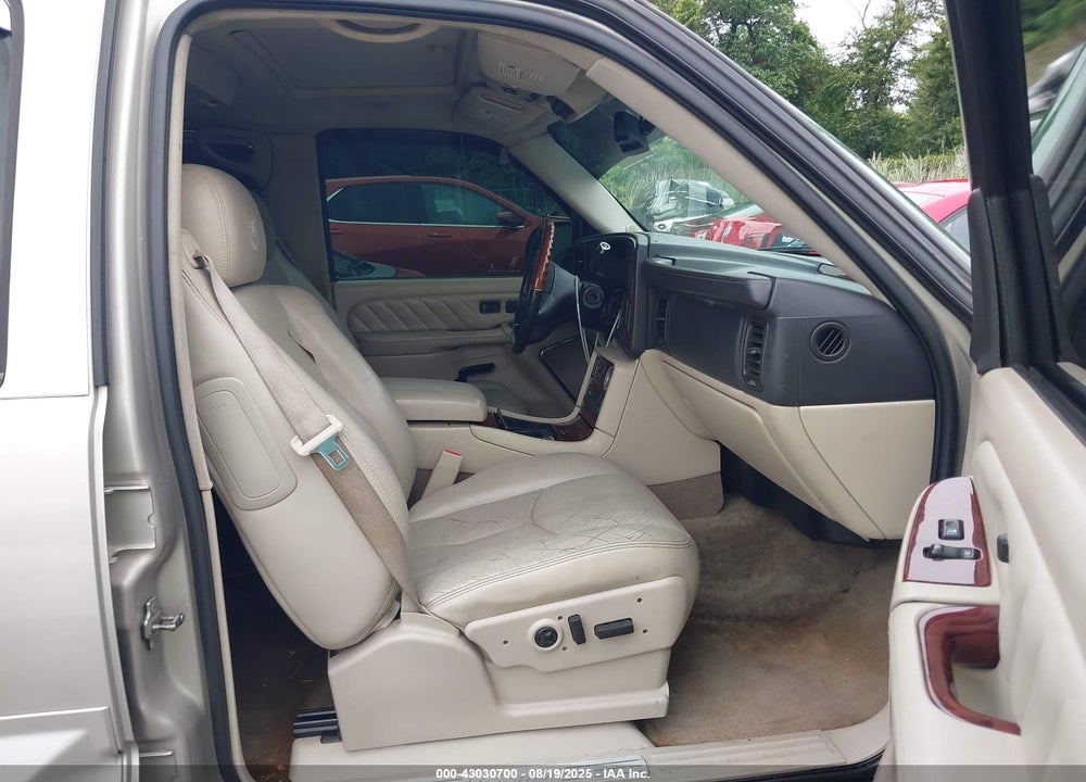 2004 CADILLAC ESCALADE ESV PLATINUM EDITION VIN: 3GYFK66NX4G262291