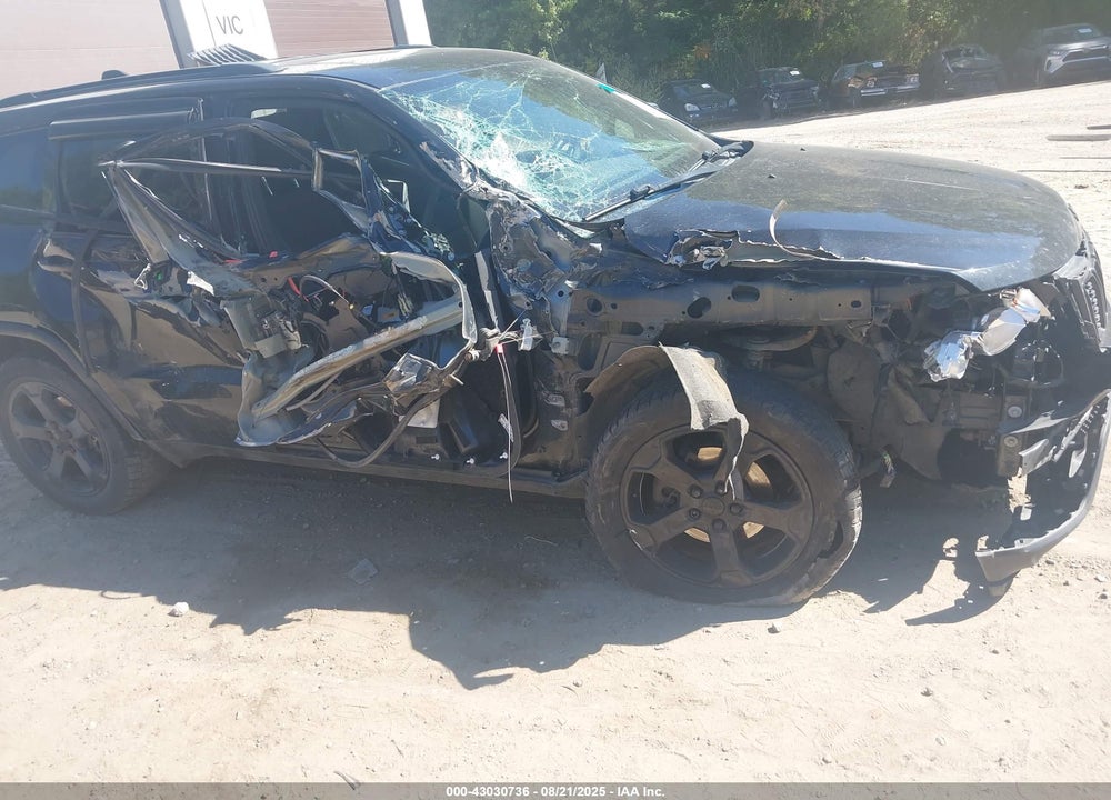 2018 JEEP GRAND CHEROKEE VIN: 1C4RJFAG0JC500873