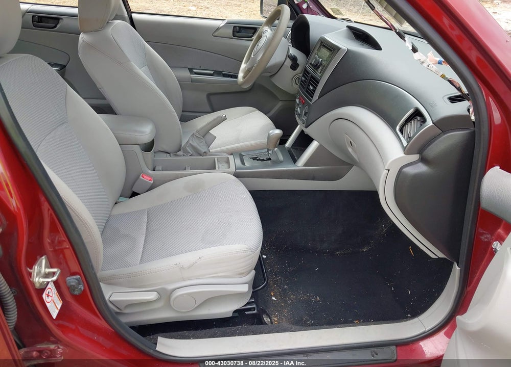 2013 SUBARU FORESTER VIN: JF2SHABC8DH437655