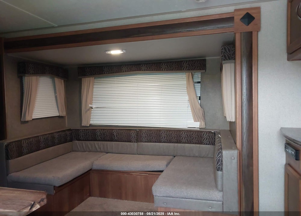 2018 KEYSTONE SUMMERLAND VIN: 4YDT27221J3150095