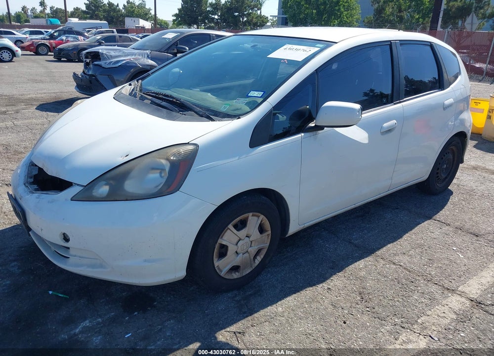2013 HONDA FIT VIN: JHMGE8H39DC073643