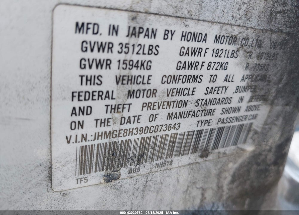2013 HONDA FIT VIN: JHMGE8H39DC073643