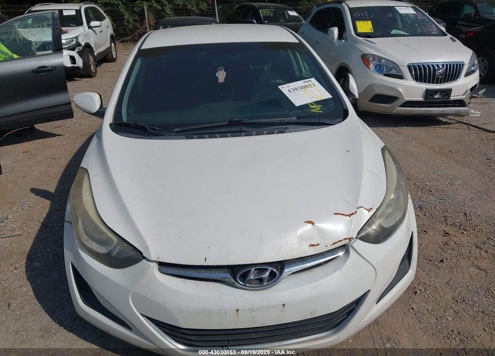 2014 HYUNDAI ELANTRA VIN: 5NPDH4AE4EH456461