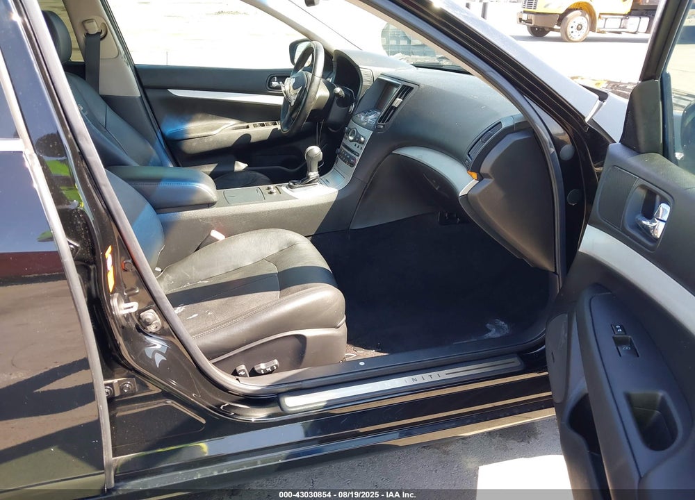 2009 INFINITI G37 VIN: JNKCV61E79M304734