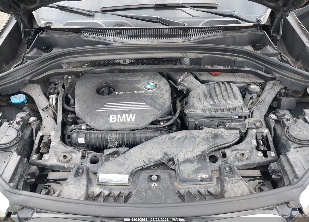 2016 BMW X1 XDRIVE28I VIN: WBXHT3C37GP882595