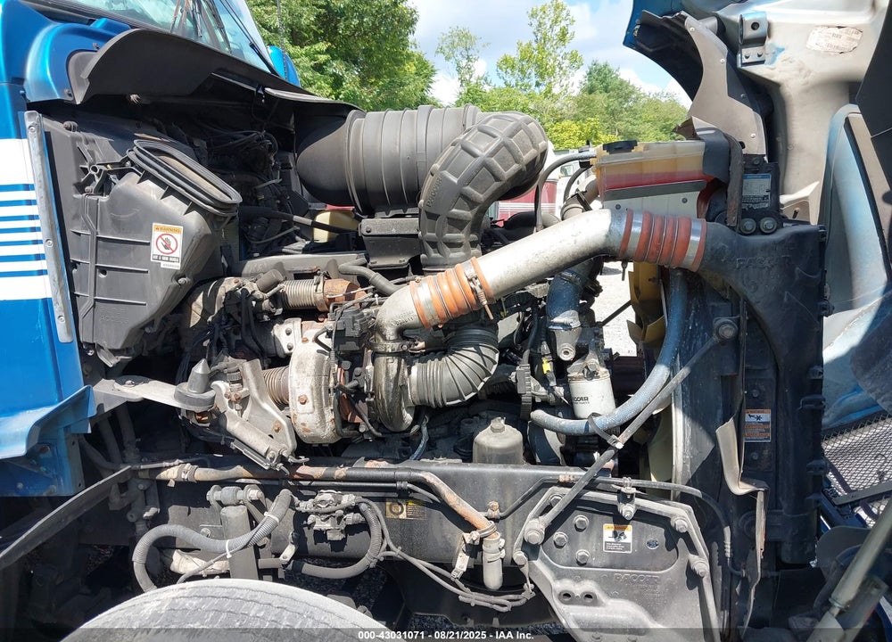 2013 KENWORTH CONSTRUCTION T660 VIN: 1XKADP9X7DJ339490