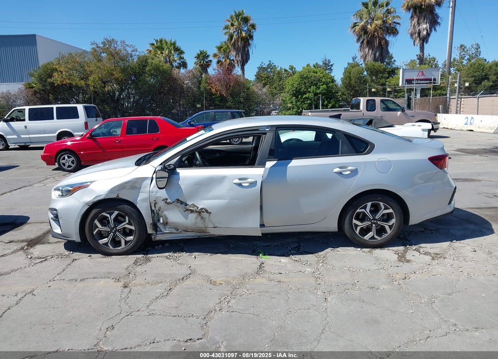 2020 KIA FORTE VIN: 3KPF24AD0LE250492