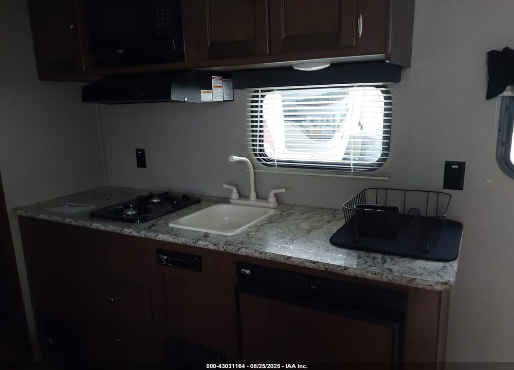 2018 KEYSTONE LHS VIN: 4YDT18516JW244449