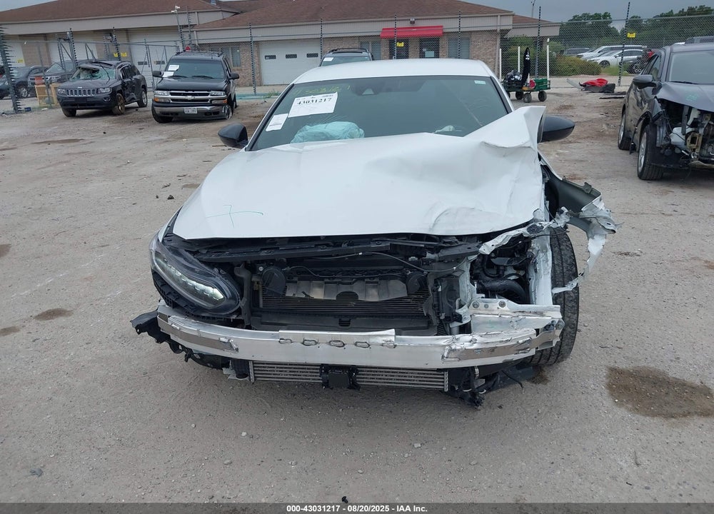 2022 HONDA ACCORD VIN: 1HGCV1F38NA084786