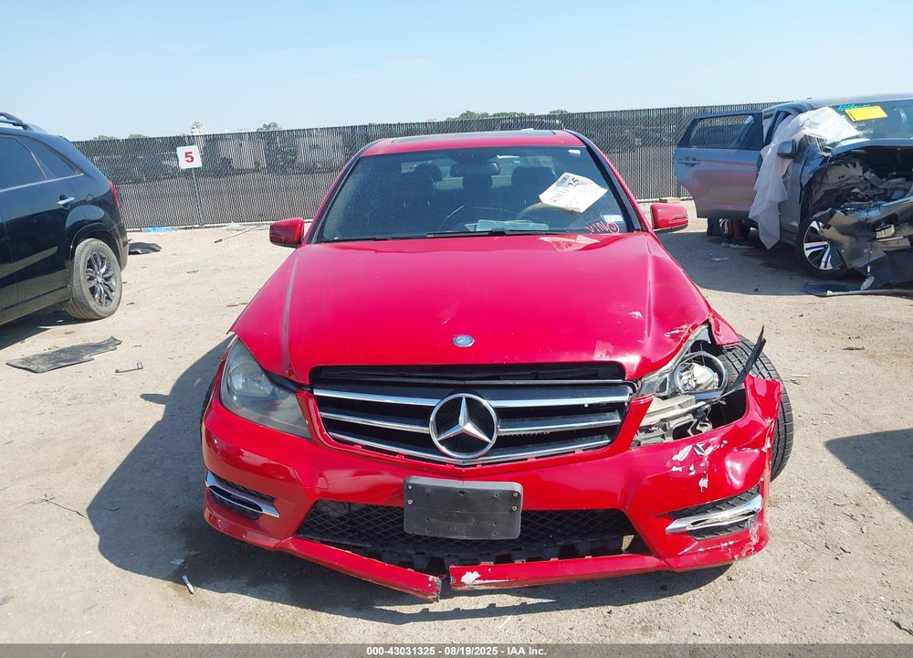 2014 MERCEDES-BENZ C CLASS VIN: WDDGF4HB5ER311488