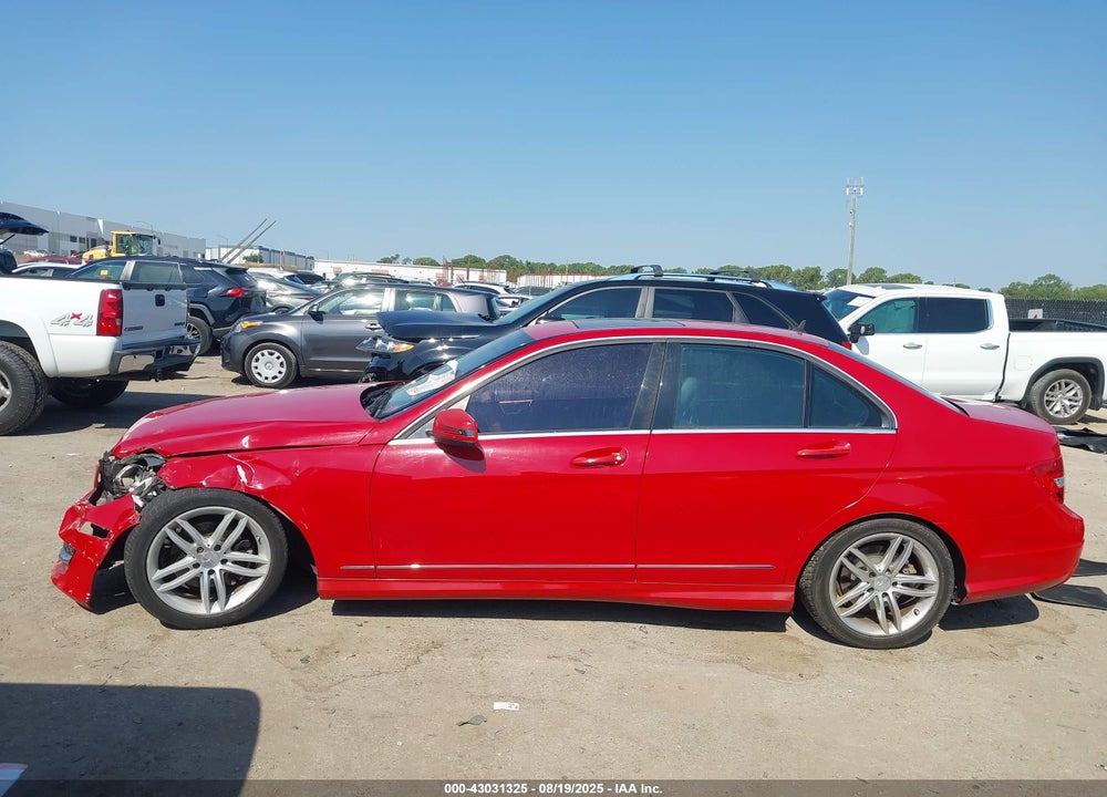 2014 MERCEDES-BENZ C CLASS VIN: WDDGF4HB5ER311488