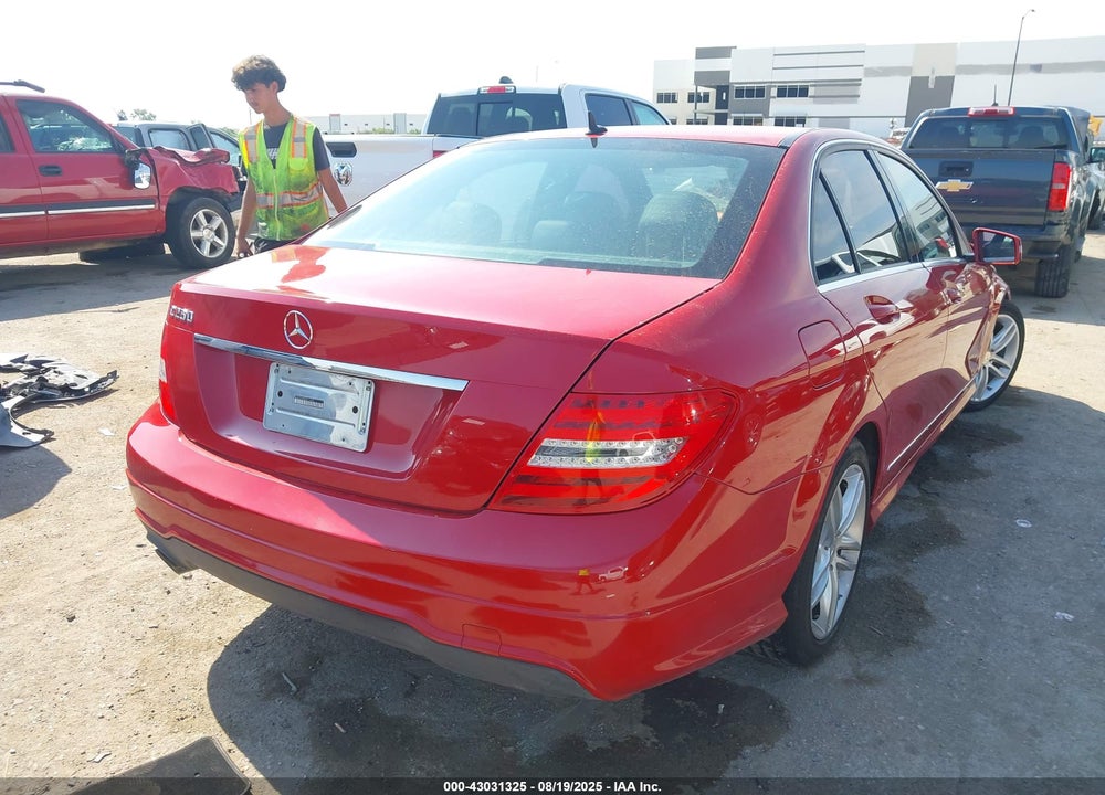 2014 MERCEDES-BENZ C CLASS VIN: WDDGF4HB5ER311488