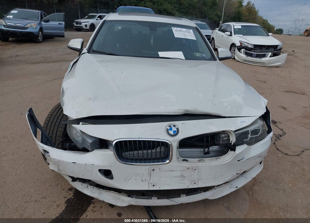 2013 BMW 3 SERIES VIN: WBA3B3C50DF541825