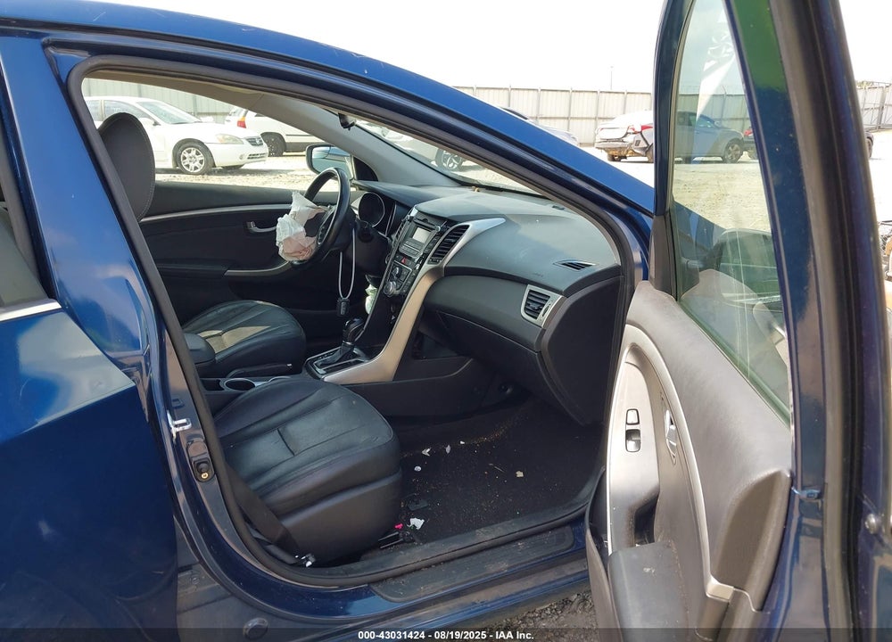 2015 HYUNDAI ELANTRA VIN: KMHD35LH0FU247216