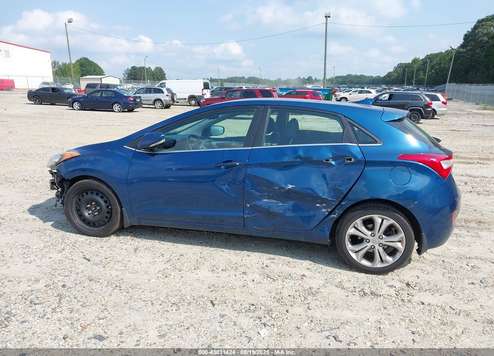 2015 HYUNDAI ELANTRA VIN: KMHD35LH0FU247216
