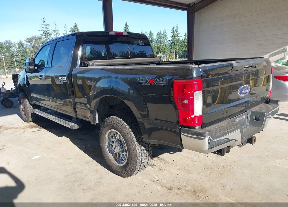 2017 FORD F-250 VIN: 1FT7W2B68HEB35607