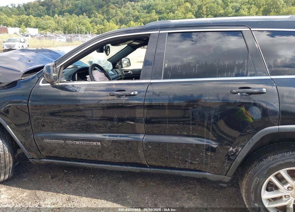 2017 JEEP GRAND CHEROKEE LAREDO 4X4 VIN: 1C4RJFAG3HC876784
