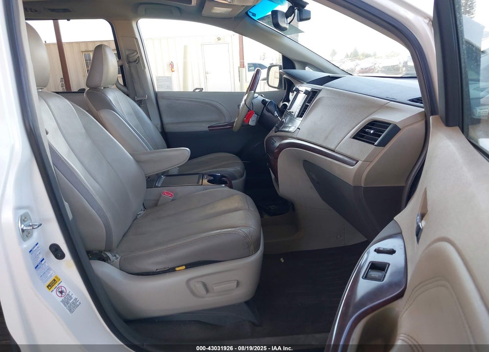 2014 TOYOTA SIENNA LIMITED 7 PASSENGER VIN: 5TDDK3DC1ES093312