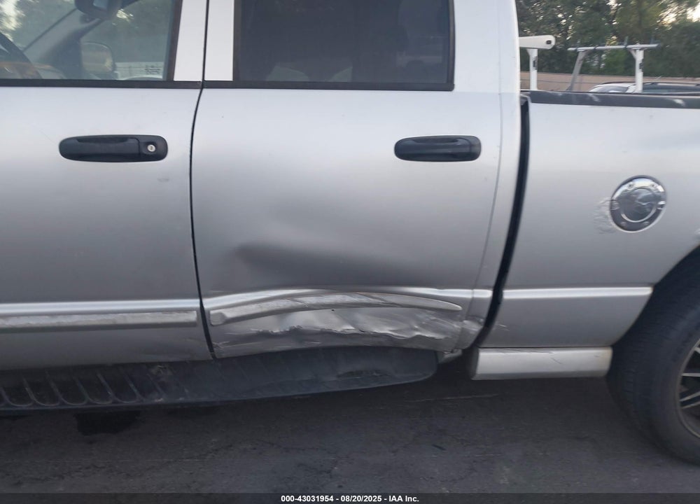 2005 DODGE RAM 1500 SLT/LARAMIE VIN: 1D7HU18D05J639829