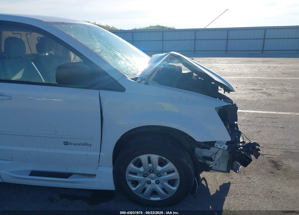 2016 DODGE GRAND CARAVAN SE VIN: 2C7WDGBG8GR364364