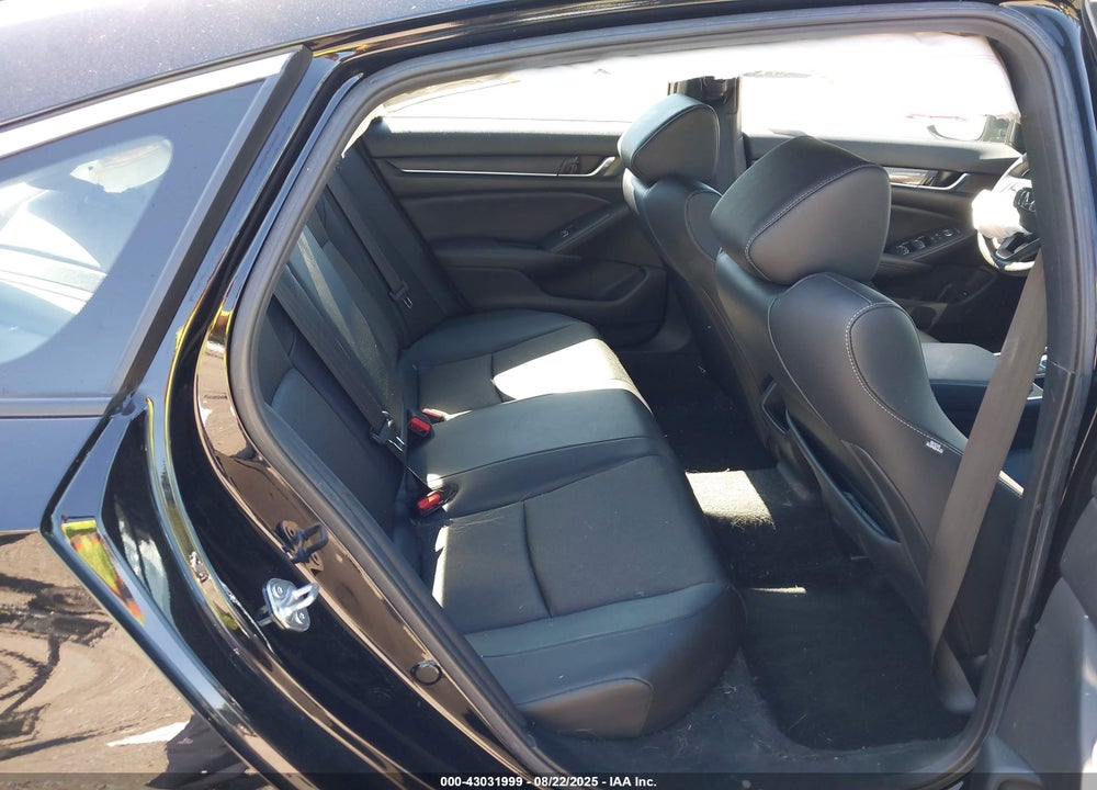 2022 HONDA ACCORD VIN: 1HGCV1F39NA048234