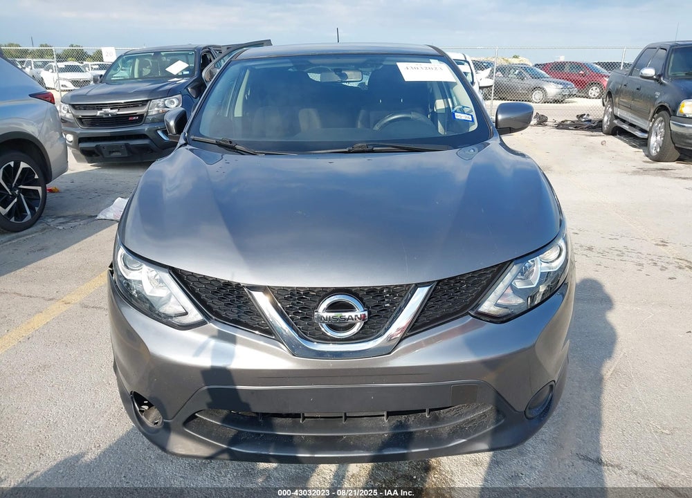 2017 NISSAN ROGUE VIN: JN1BJ1CP1HW022671