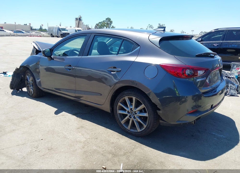2018 MAZDA 3 VIN: 3MZBN1L31JM256357
