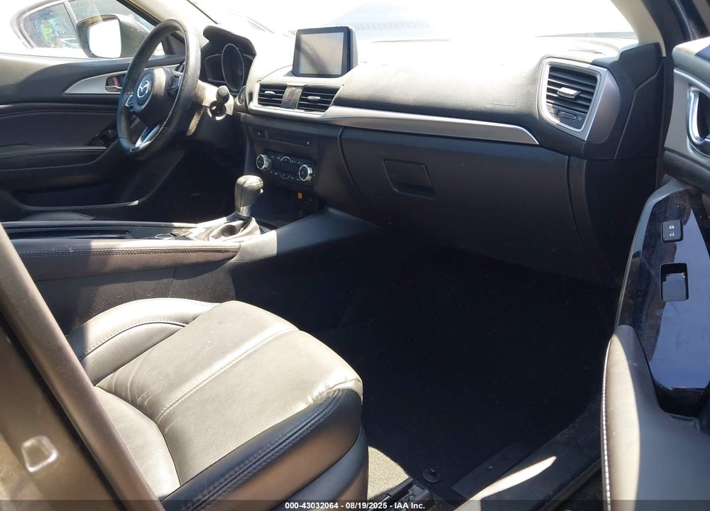 2018 MAZDA 3 VIN: 3MZBN1L31JM256357