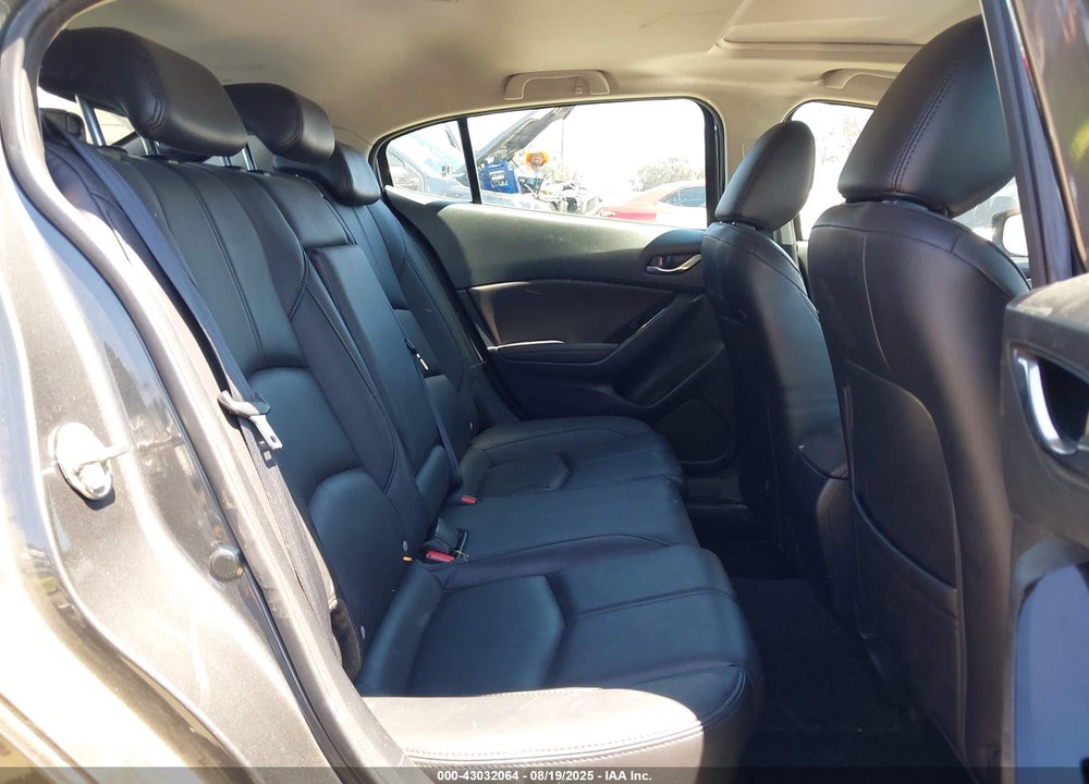 2018 MAZDA 3 VIN: 3MZBN1L31JM256357