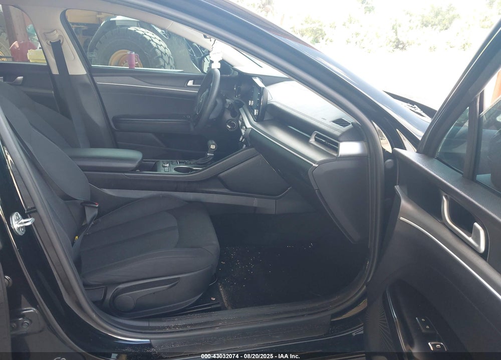 2021 KIA K5 VIN: 5XXG24J26MG005563