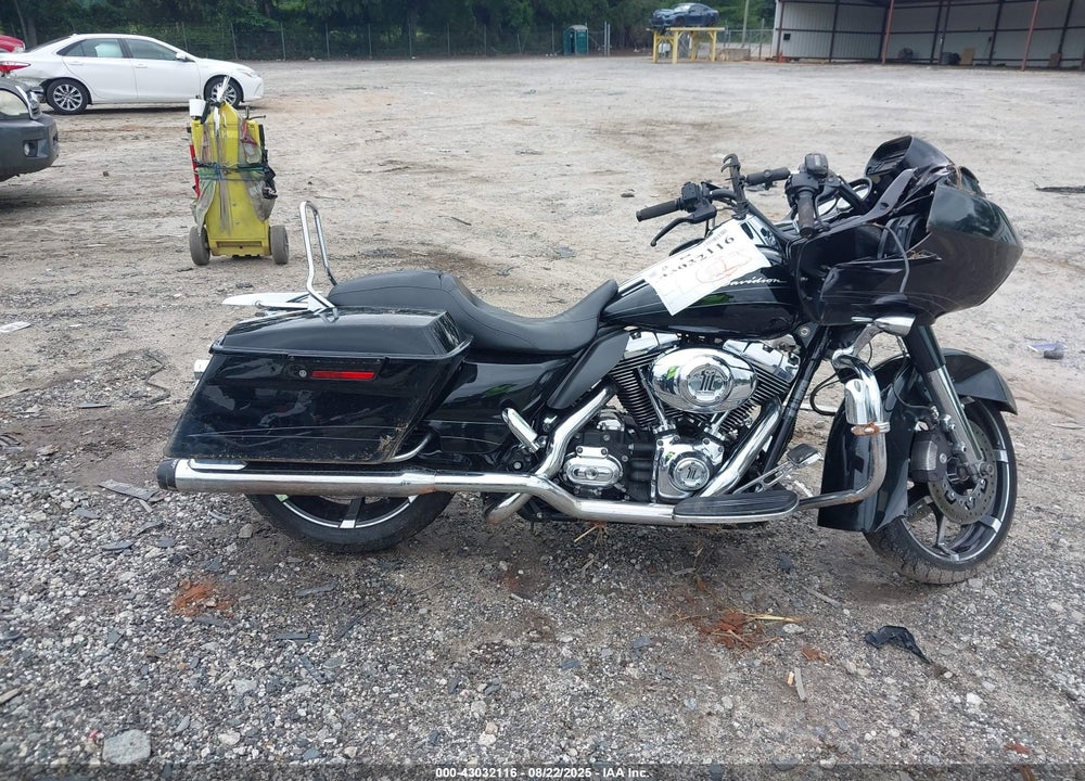 2011 HARLEY-DAVIDSON FLTRX VIN: 1HD1KHM15BB624284