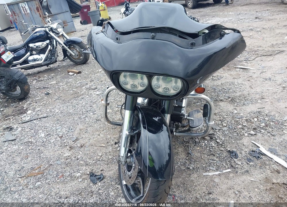2011 HARLEY-DAVIDSON FLTRX VIN: 1HD1KHM15BB624284