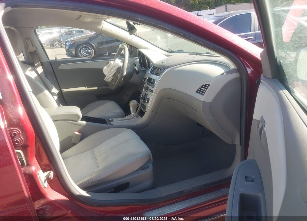 2011 CHEVROLET MALIBU VIN: 1G1ZD5EU3BF131811