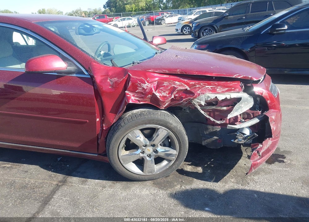 2011 CHEVROLET MALIBU VIN: 1G1ZD5EU3BF131811