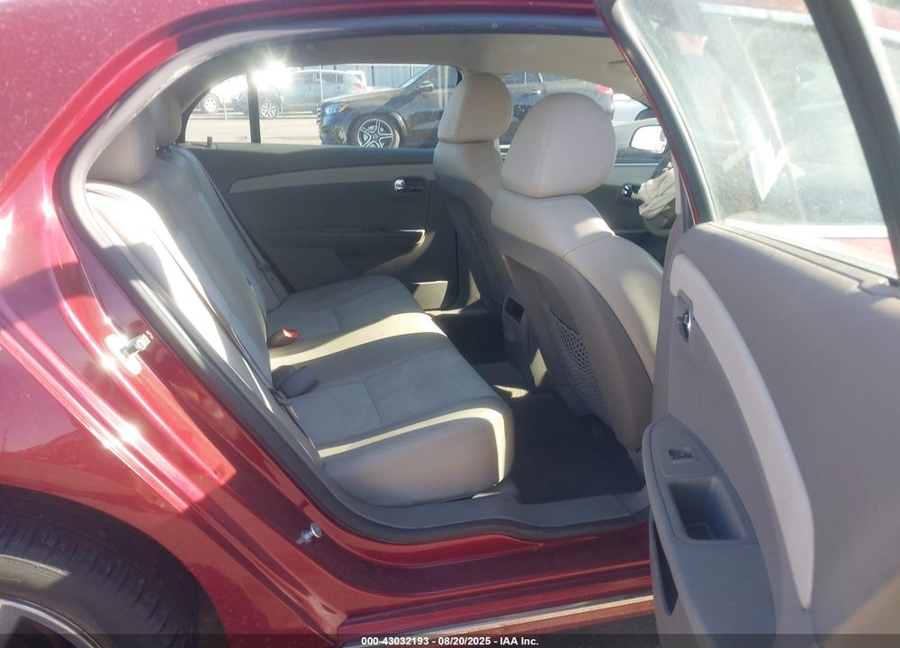 2011 CHEVROLET MALIBU VIN: 1G1ZD5EU3BF131811