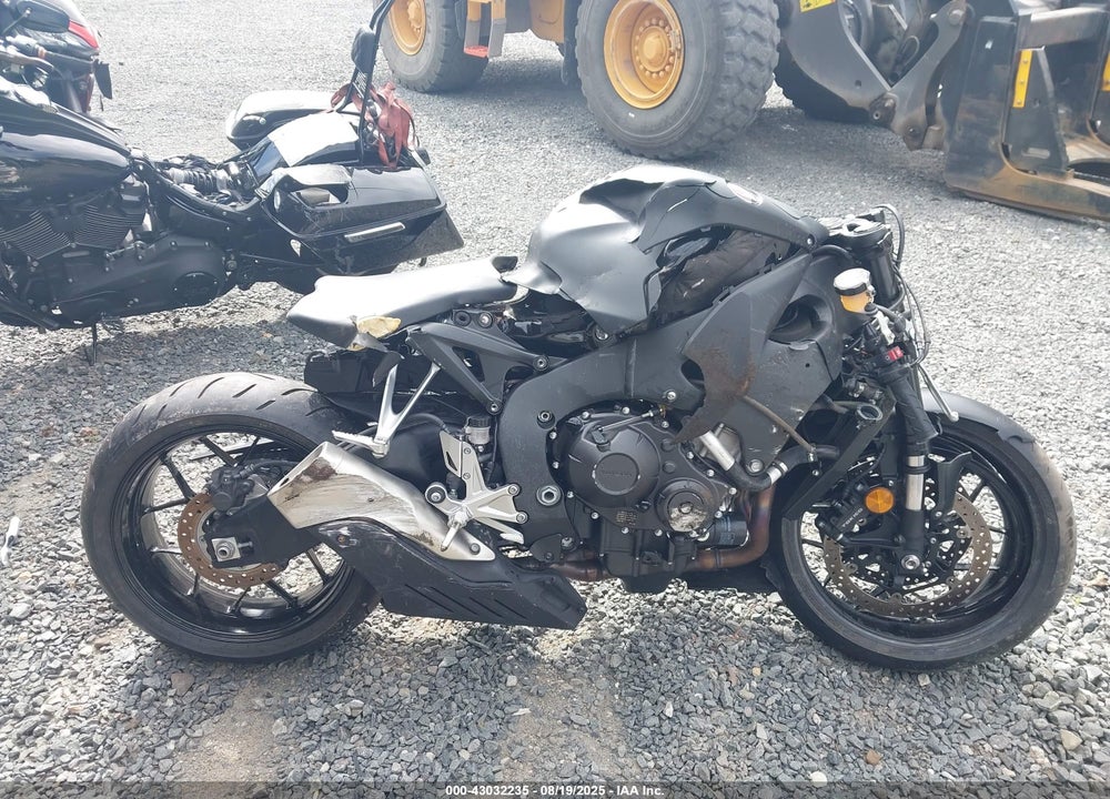 2016 HONDA CBR1000 RR VIN: JH2SC5906GK800579