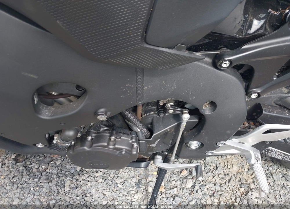 2016 HONDA CBR1000 RR VIN: JH2SC5906GK800579